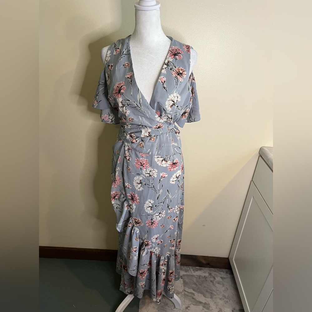 Oxygen Floral Wrap Maxi Dress in Gray and Pink